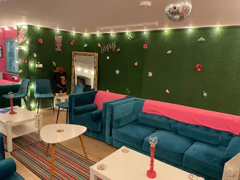 Lounge and party area in the studio